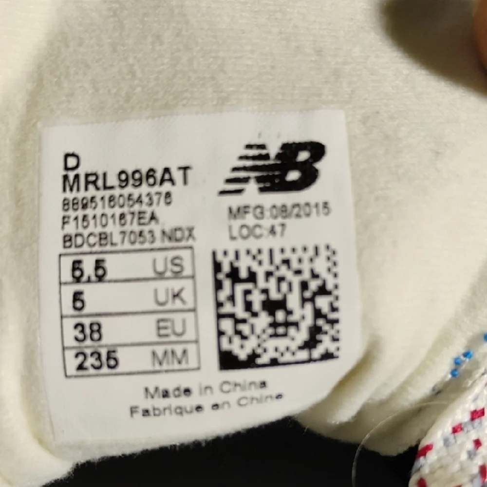 New Balance Women's Blue and Red Athletic Shoes - Picture 13 of 16